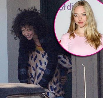 First Pic Of Amanda Seyfried As Porn Star Linda Lovelace