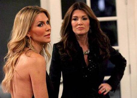 Brandi Glanville Lisa Vanderpump 25 Scandals The Real Housewives Of Beverly Hills