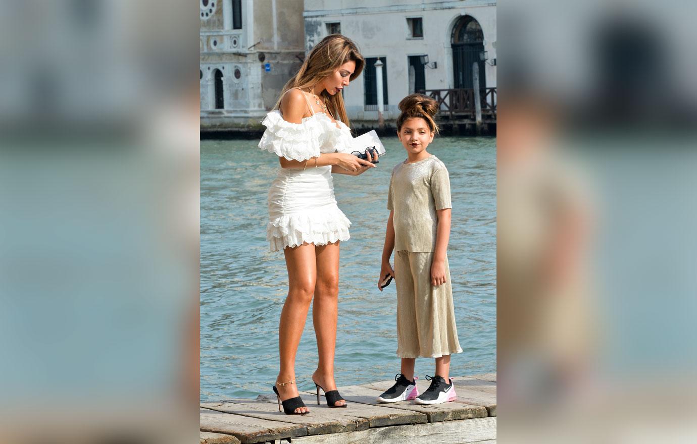 Farrah Abraham Wears White Dress In Venice With Daughter