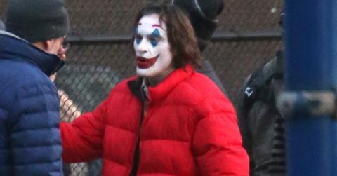 joker bathroom breaks extras