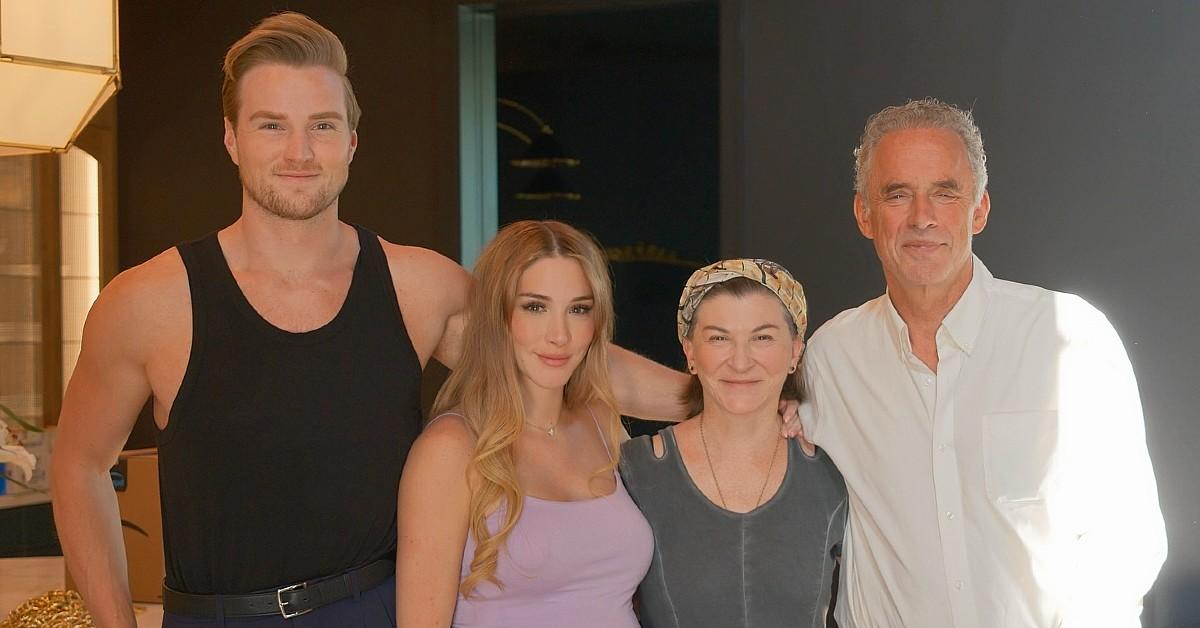 Photo of Jordan Fuller, Jordan, Tammy and Mikhaila Peterson