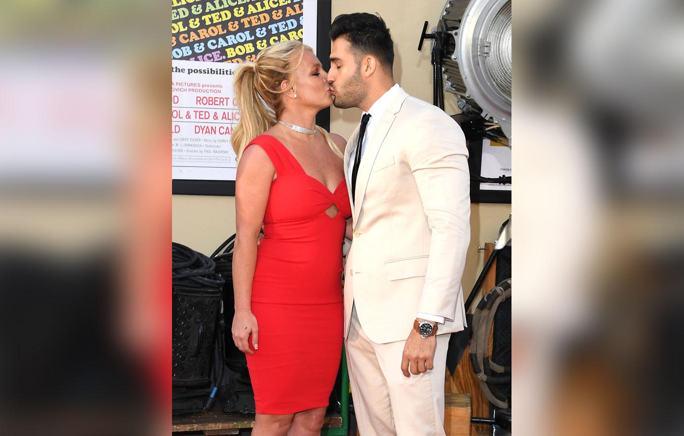 Britney Spears Engaged To Boyfriend Sam Asghari