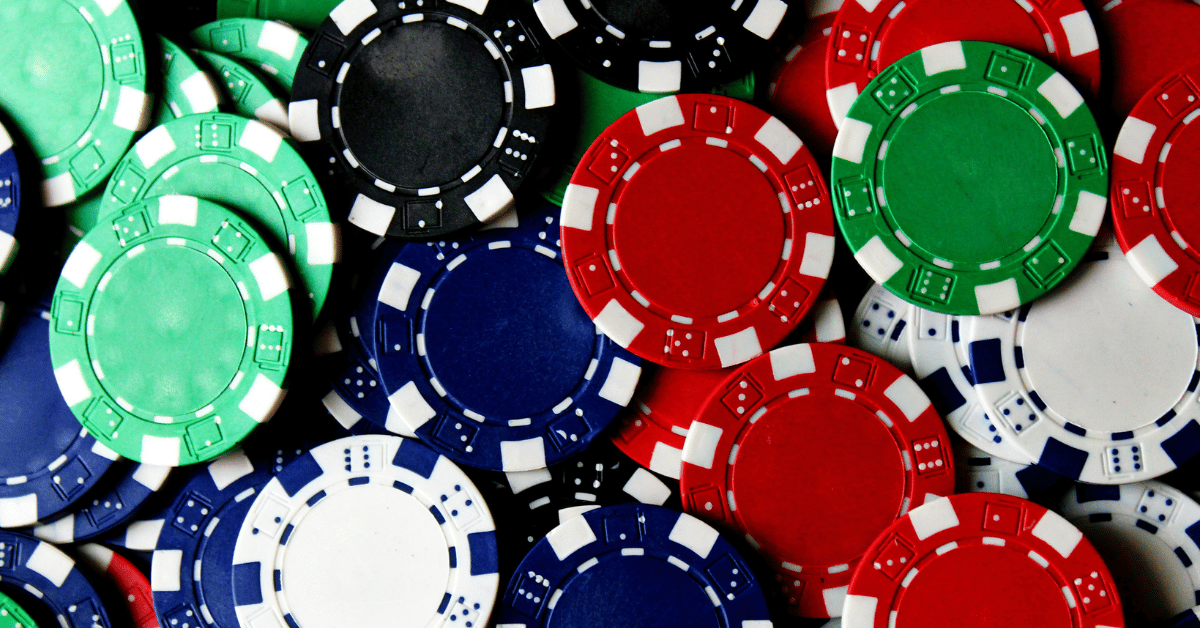 Why Are More People Using Inclave When Gambling Online?