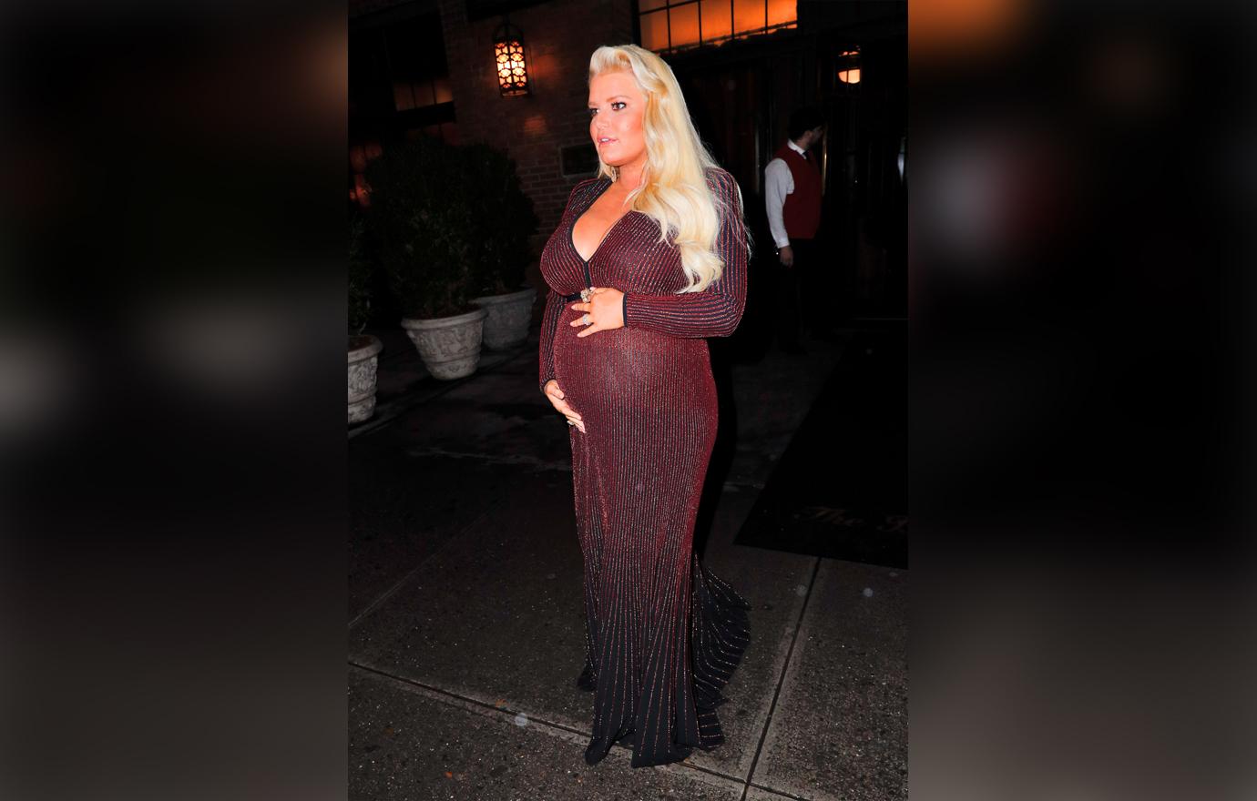 Jessica Simpson Refuses To Have Sex With Husband Eric Johnson During Pregnancy