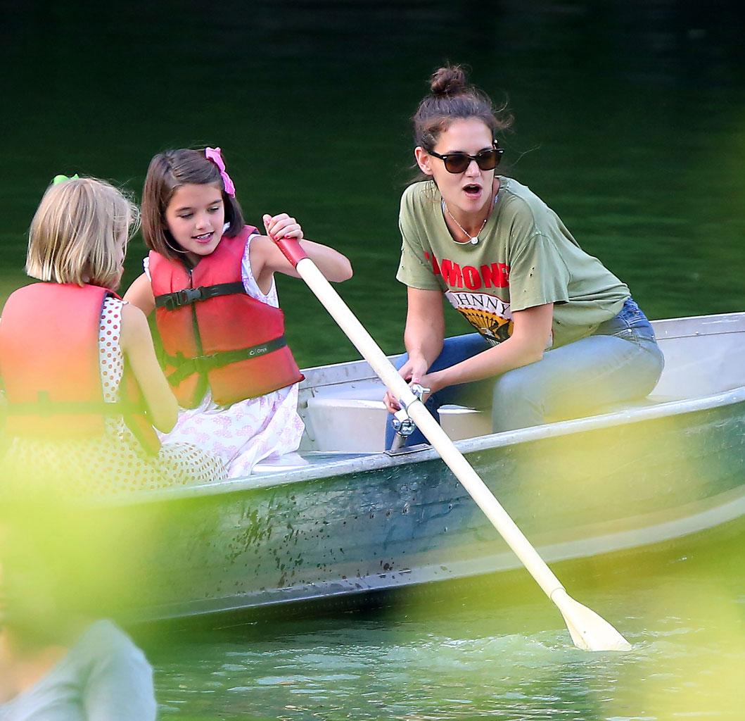 Katie Holmes Daughter Suri Boating Mystery Man