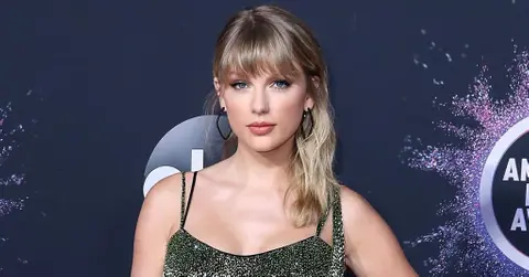 taylor swifts alleged stalker arrested outside her manhattan apartment