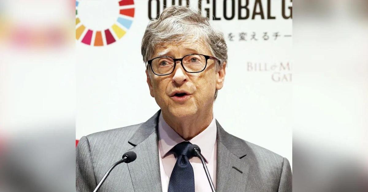 bill gates spotted with mystery woman after melinda divorce