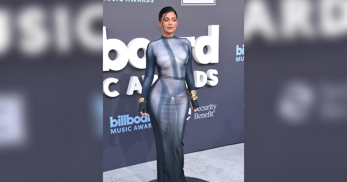 kylie jenner stormi at billboard music awards travis scott performs