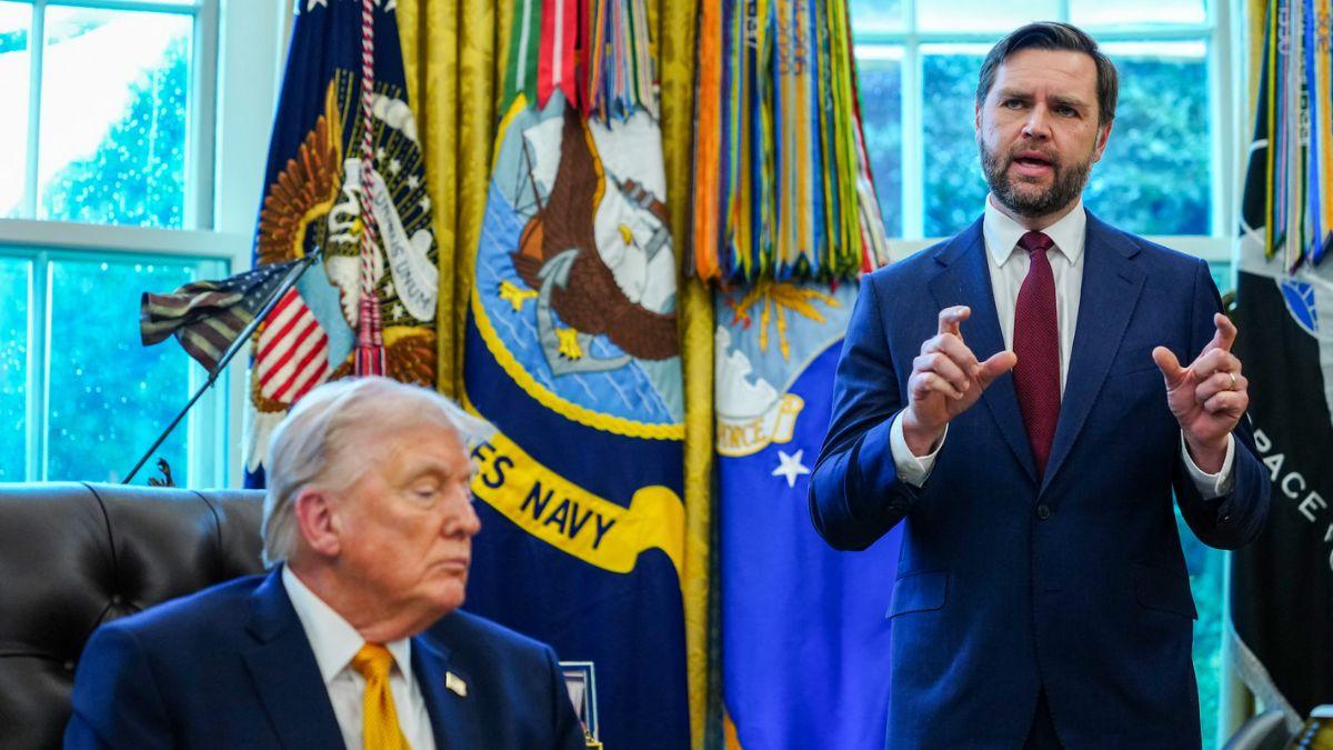 Photo of Donald Trump, JD Vance