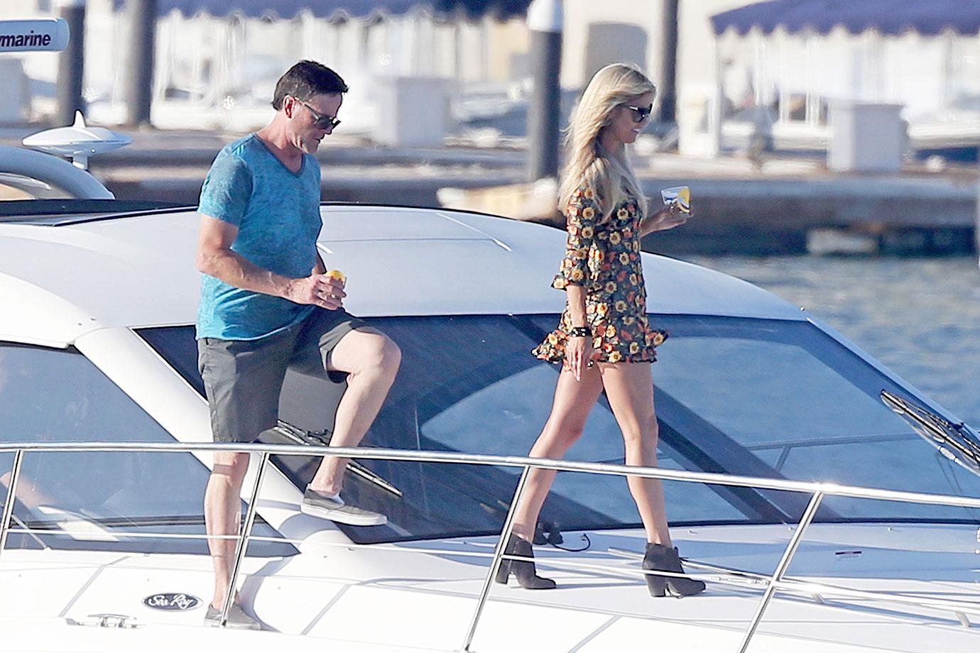 [PICS] Christina El Moussa & New Boyfriend Get Cozy On A Boat In Newport