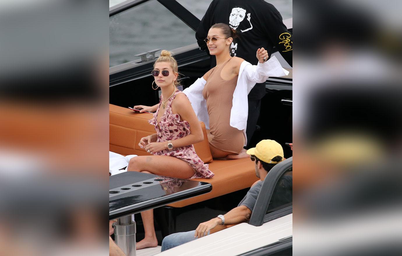 Bella Hadid Hailey Baldwin Model Vacation