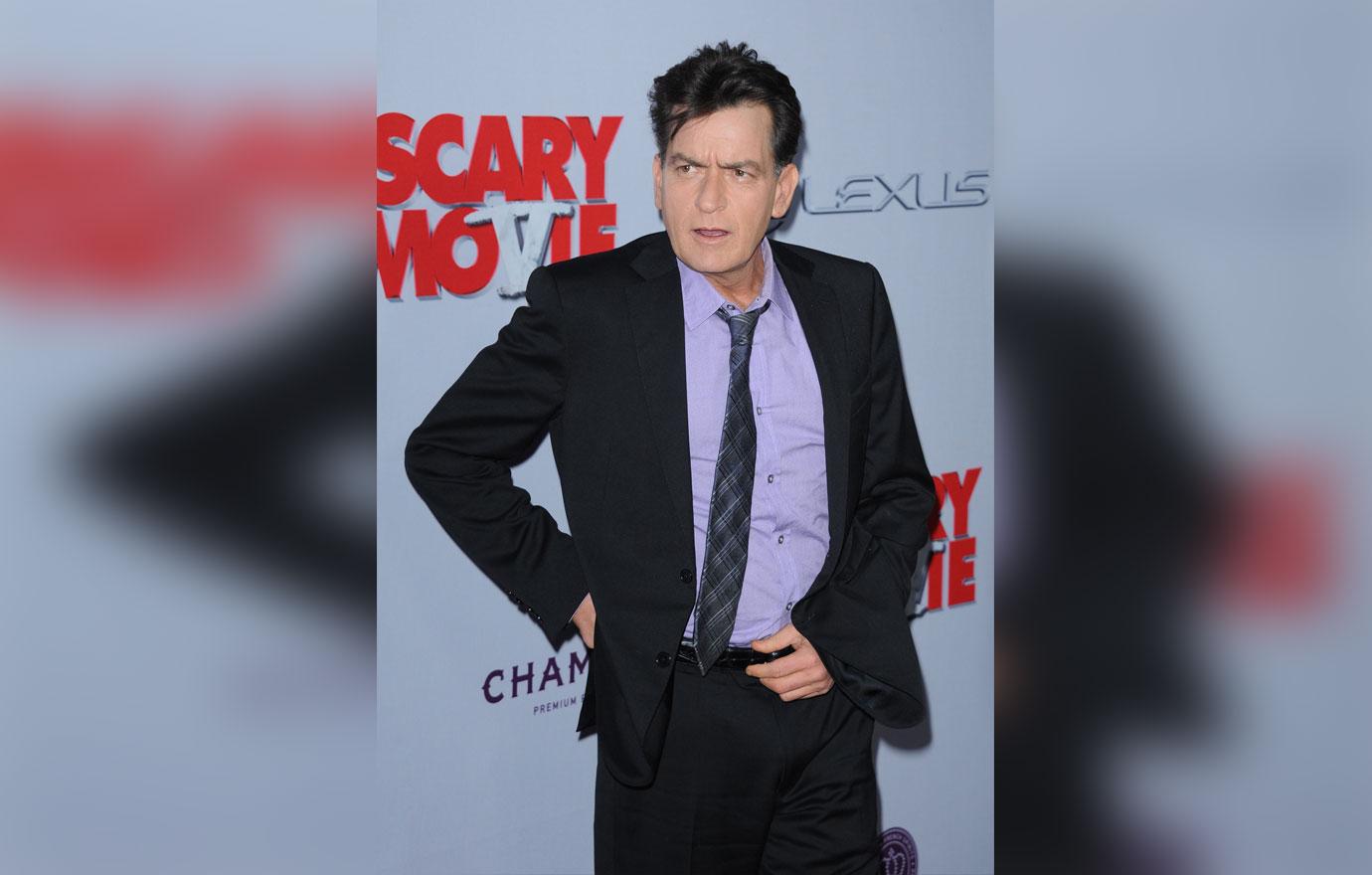 //Charlie sheen drug bust claims Mexico