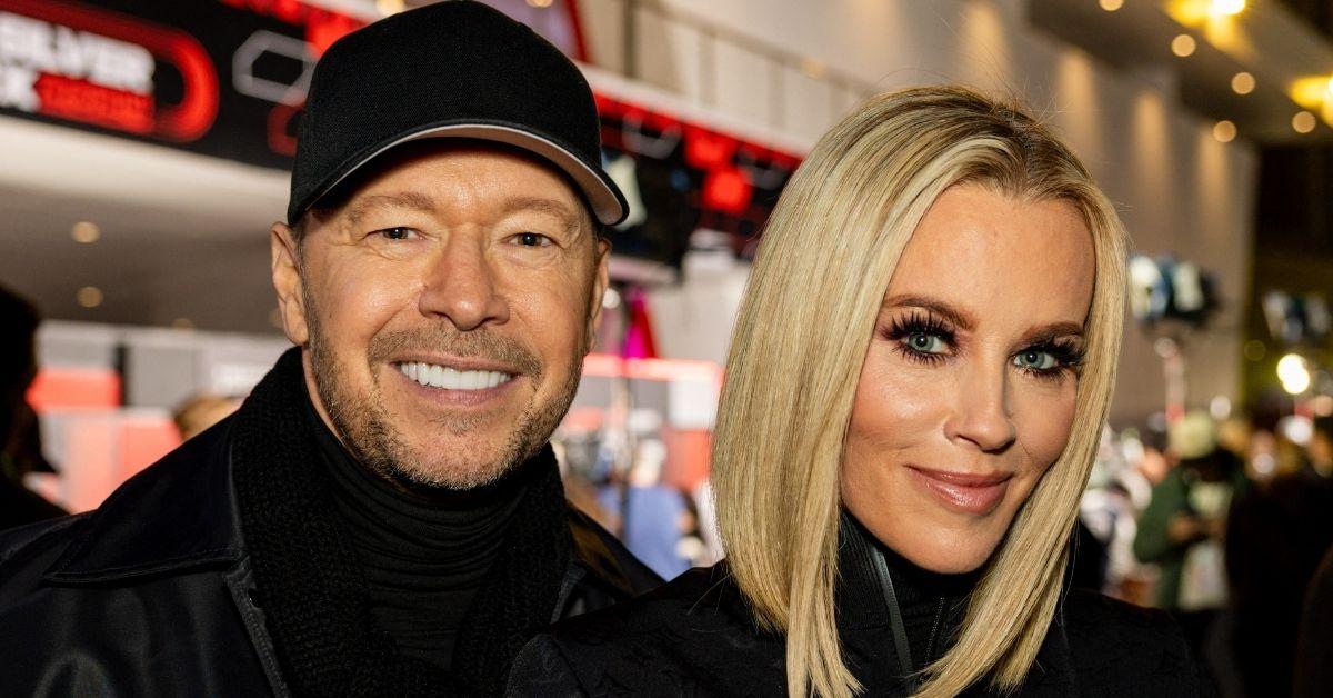 picture of Jenny McCarthy and Donnie Wahlberg