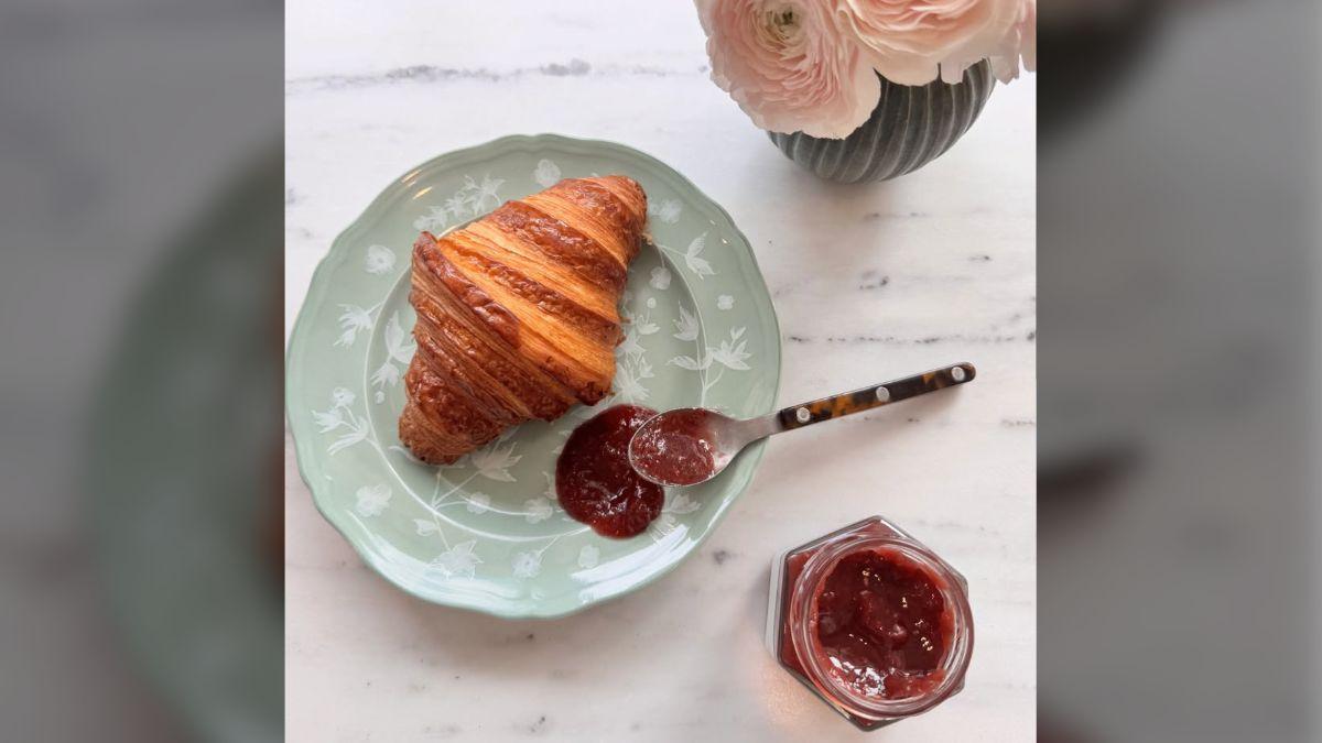 Photo of croissant