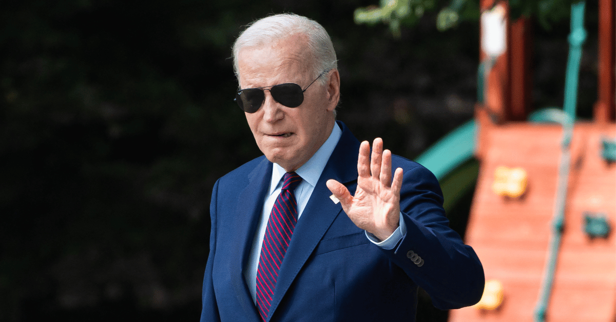 biden no comment maui wildfires