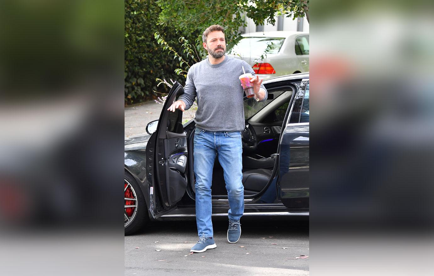 Ben Affleck At Jennifer Garner’s House After Drunken Night Out