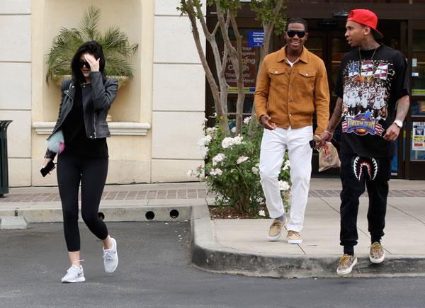 Kylie Jenner Tyga Text Fake