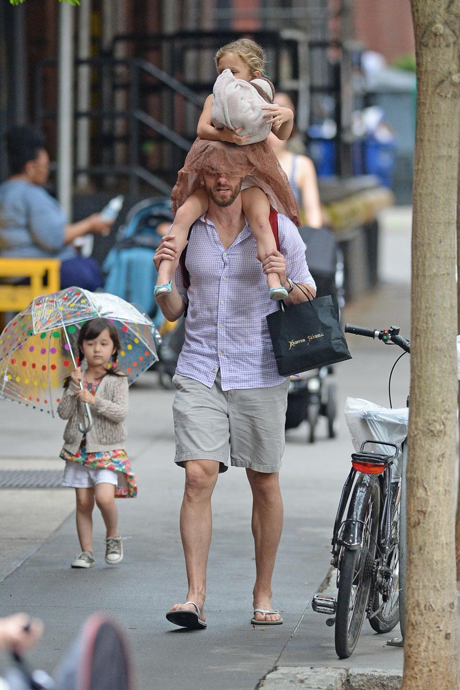 Jason Hoppy Carries Bethenny Frankel’s Daughter Bryn Hoppy