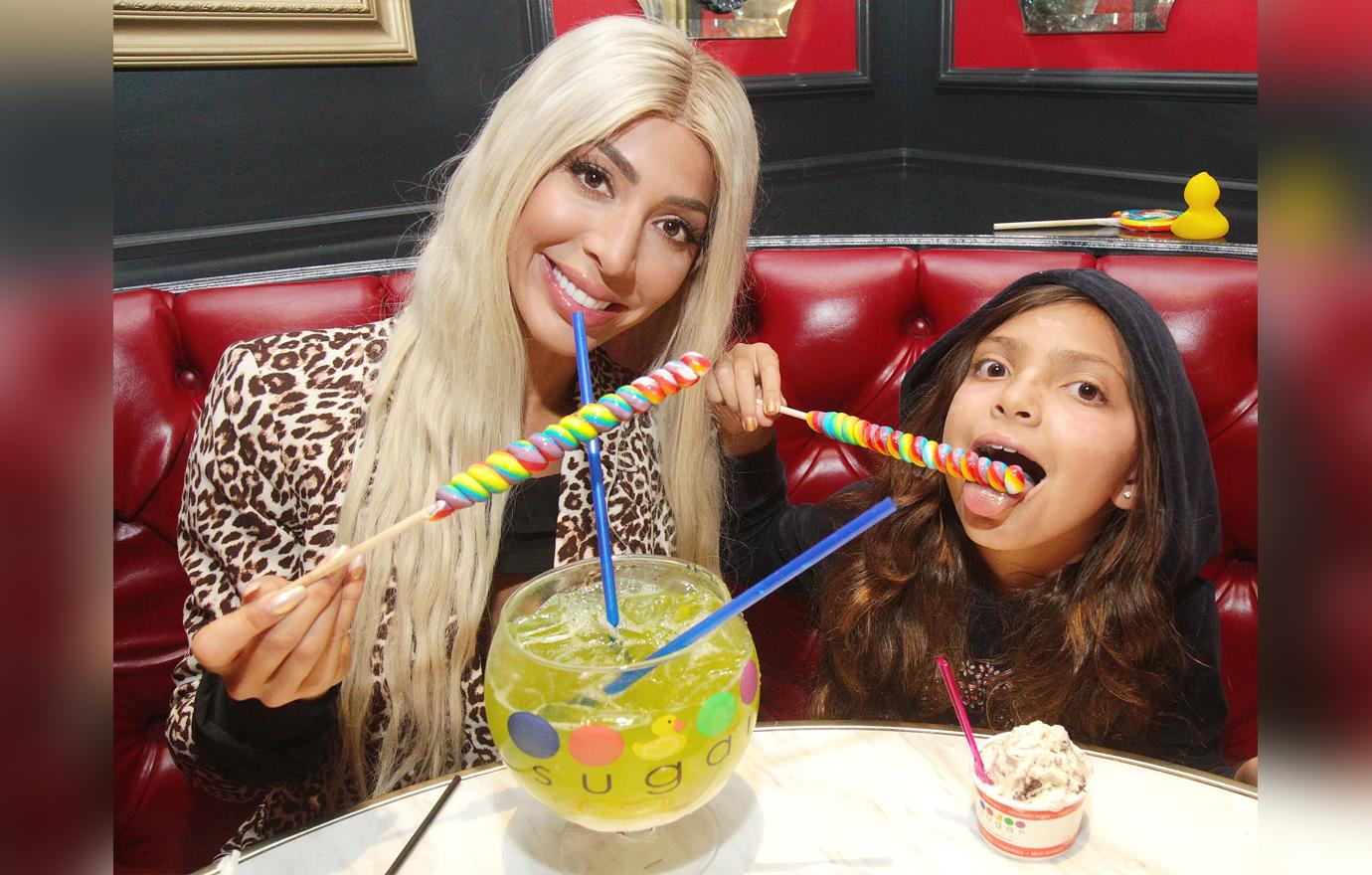 //farrah abraham shares sweet treats with daughter sophia in las vegas pp