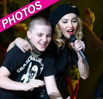 //rocco ritchie mom madonna stage