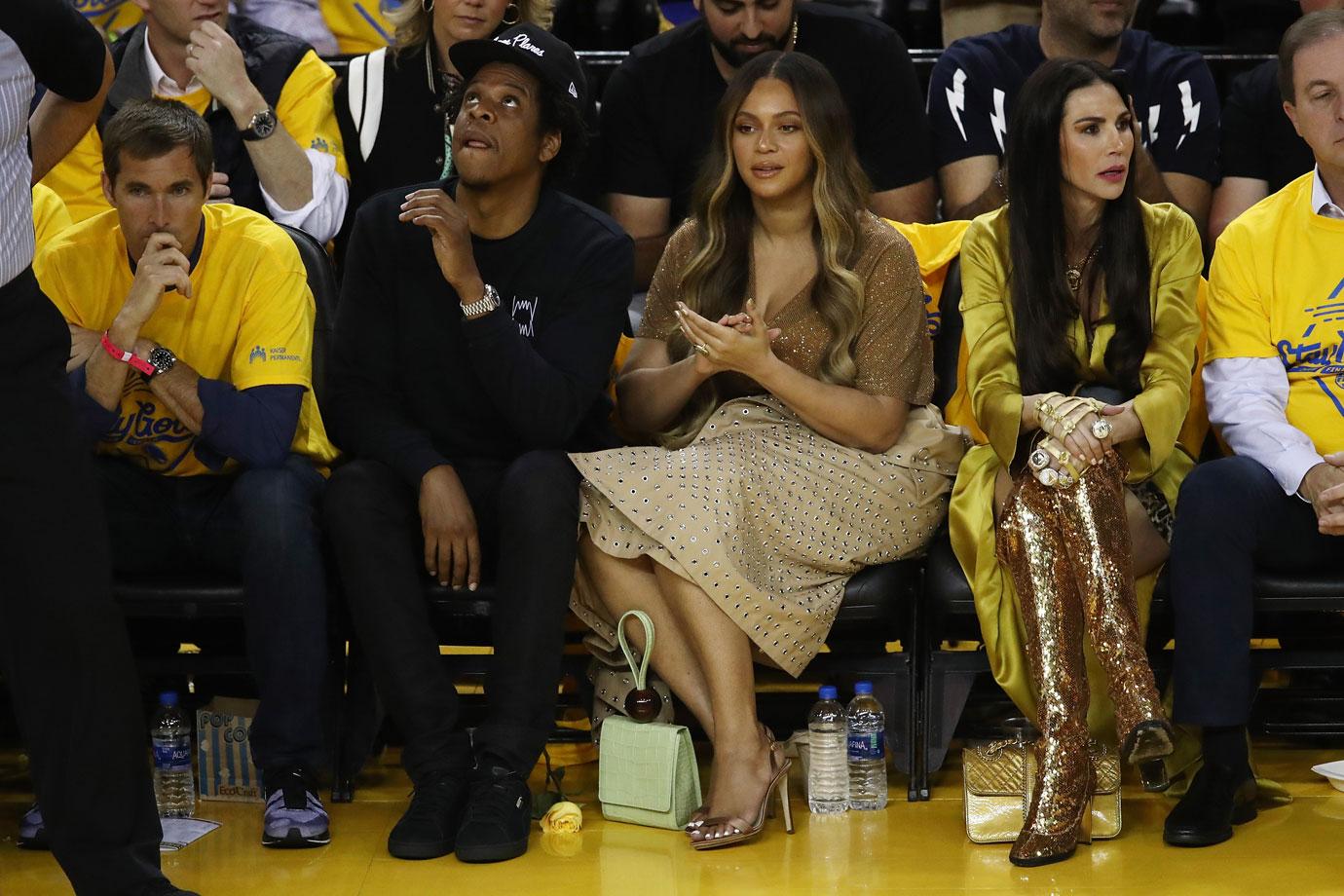 Beyonce Gives Woman Talking To Jay-Z Death Stare At NBA Finals