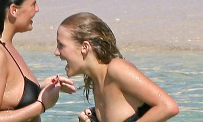 //ashlee simpson bikini blooper