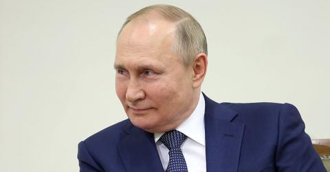 Vladimir Putin Offers To Pay Russian Soldiers To Freeze 'Genetic Material'