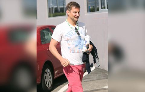 bradley cooper all smiles allen iverson shirt photos seen kanye irina shayk r