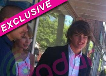 //taylor swift dating conor kennedy
