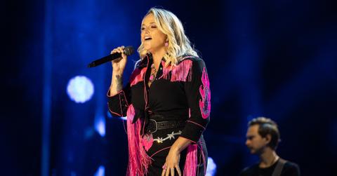 miranda lambert fears career impact backlash selfie fans concert pp