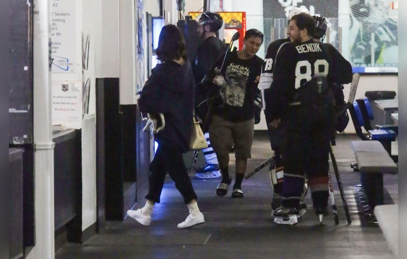 Selena Gomez Justin Bieber Hockey Date