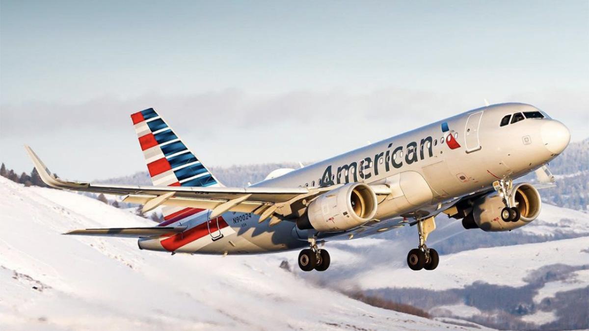 Photo of American Airlines plane