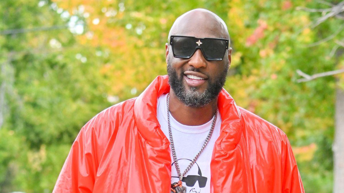 Image of The former NBA star appeared relaxed while socializing with friends at C3 Lounge.