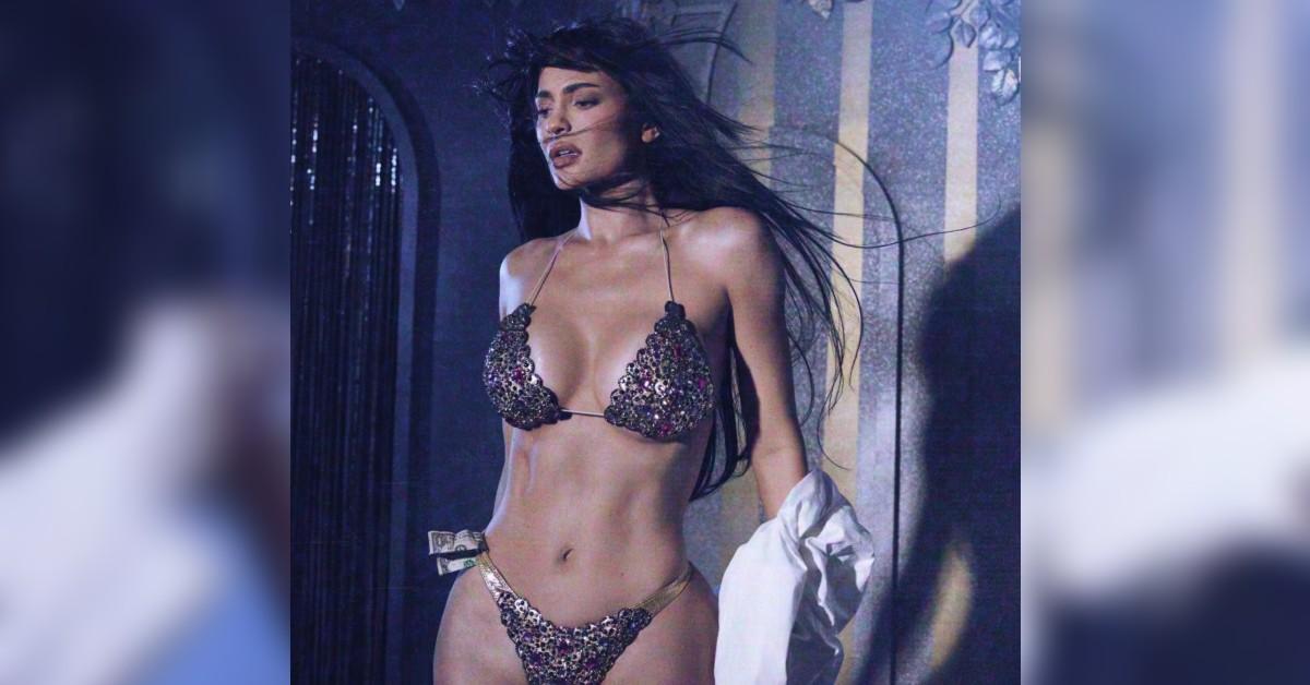 kyliejennerinstagram halloween striptease