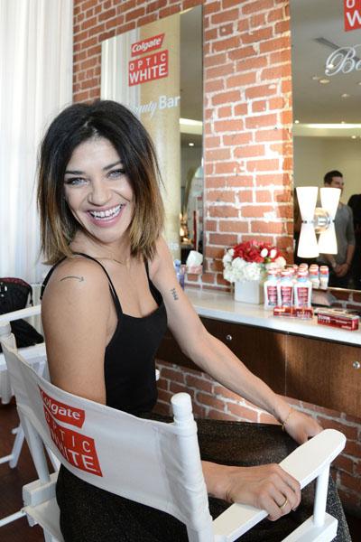 //jessica szhor smiling bright at the colgate optic white beauty bar