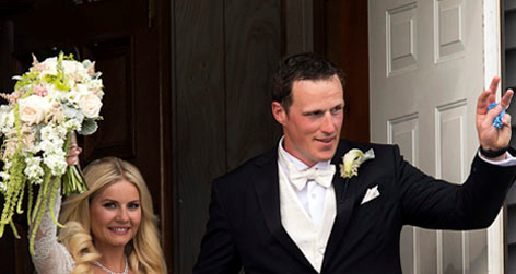 //dion phaneuf elisha cuthbert square getty