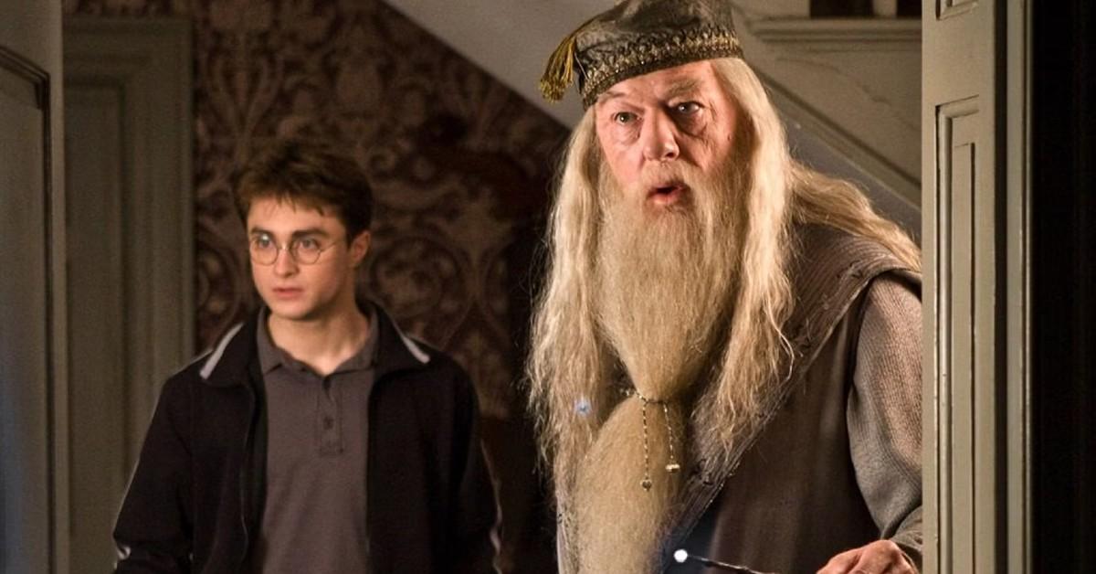 Photo of Daniel Radcliffe and Michael Gambon as Harry Potter and Prof. Dumbledore