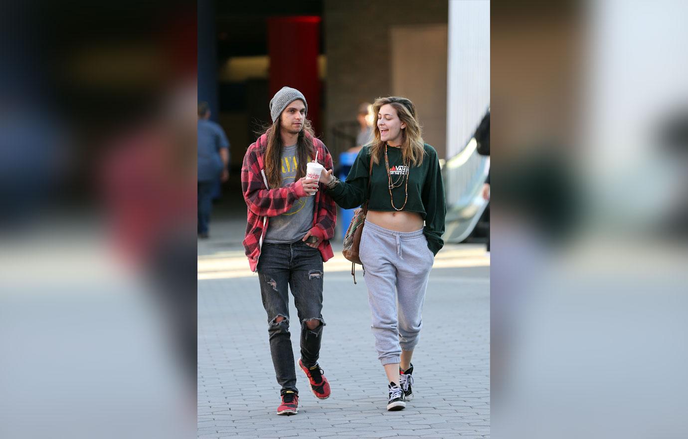 Paris Jackson Has Date With Boyfriend After Suicide Attempt