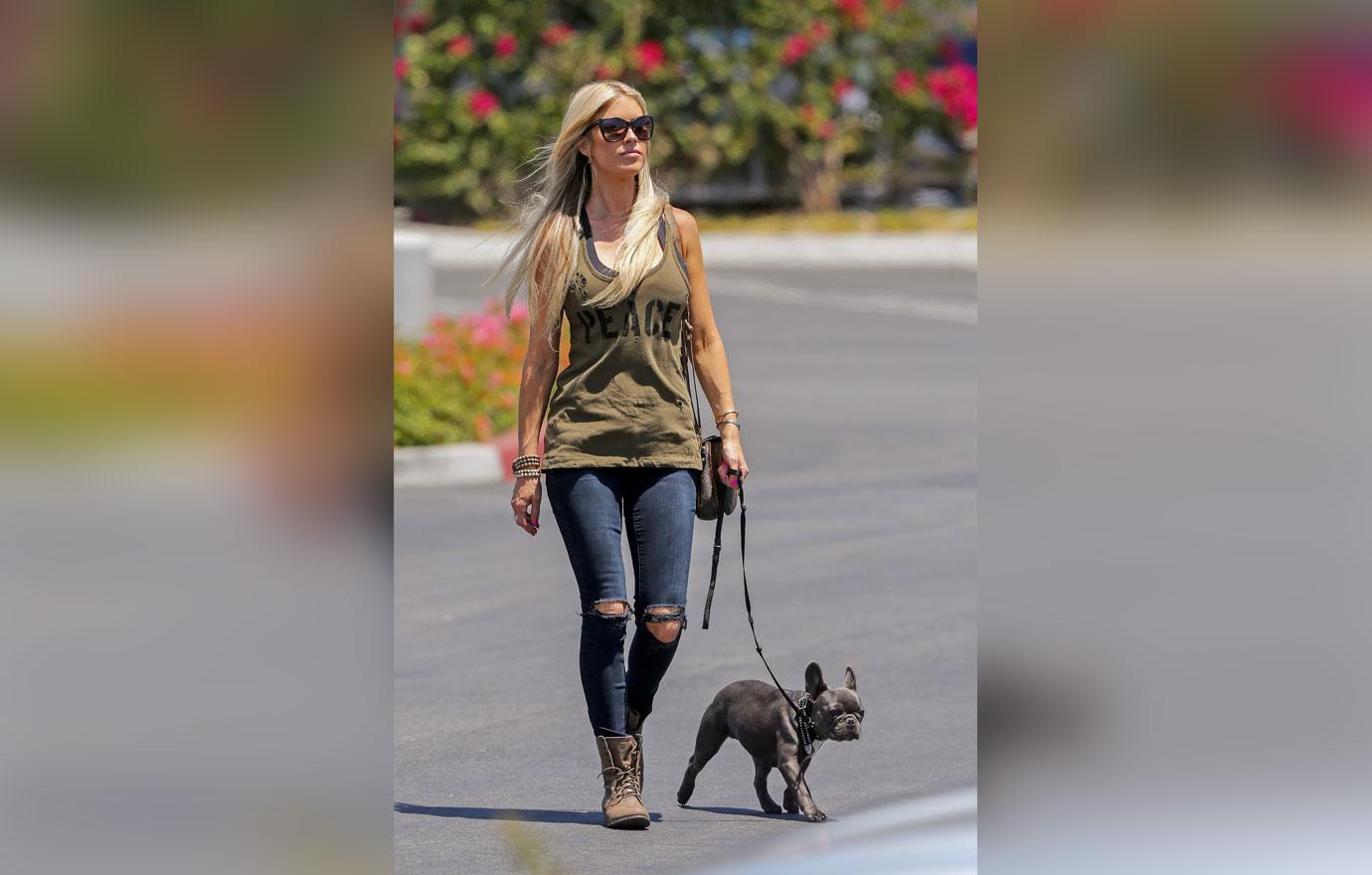 Christina El Moussa Keeps Cool And Healthy