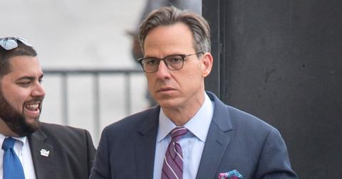 cnn star brian stelter fails sell copies latest book promotion