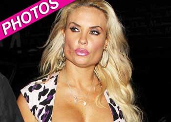 //pp_coco_austin_nipslip_xposure