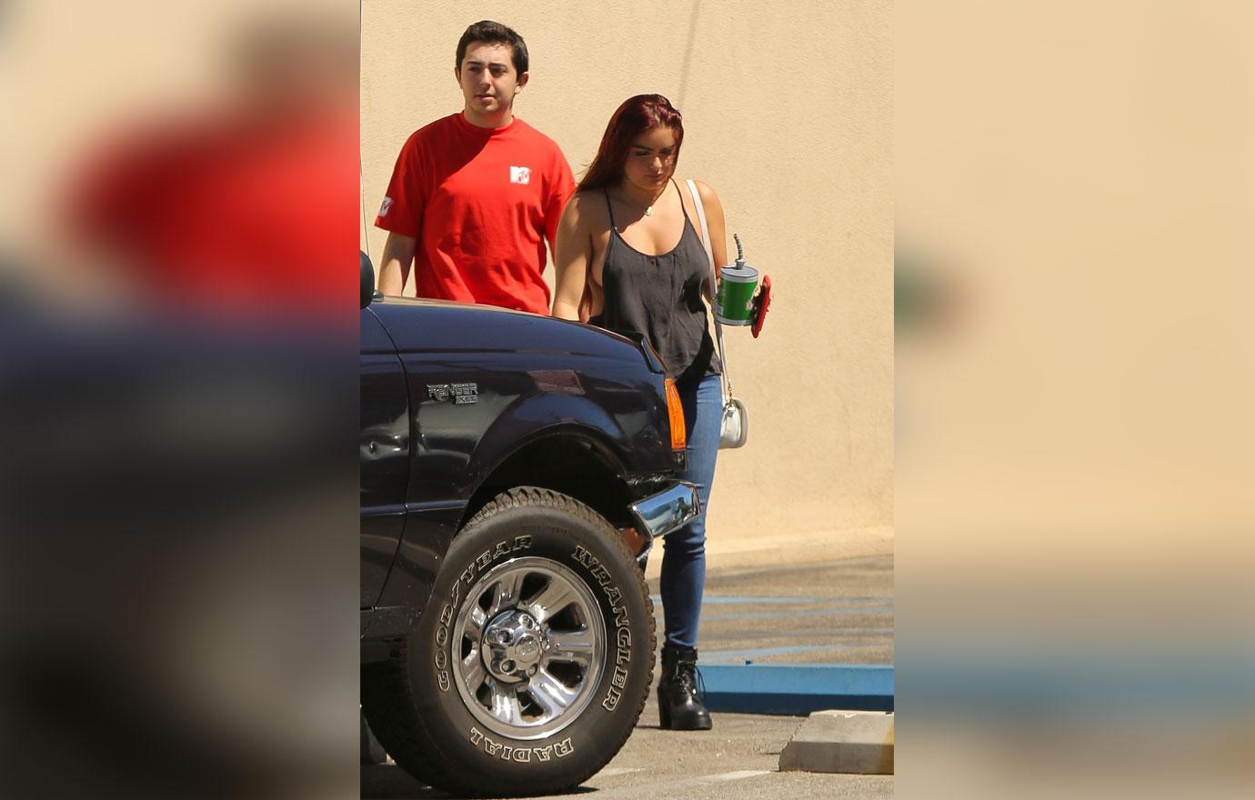 Ariel Winter Sideboob Braless Red Hair