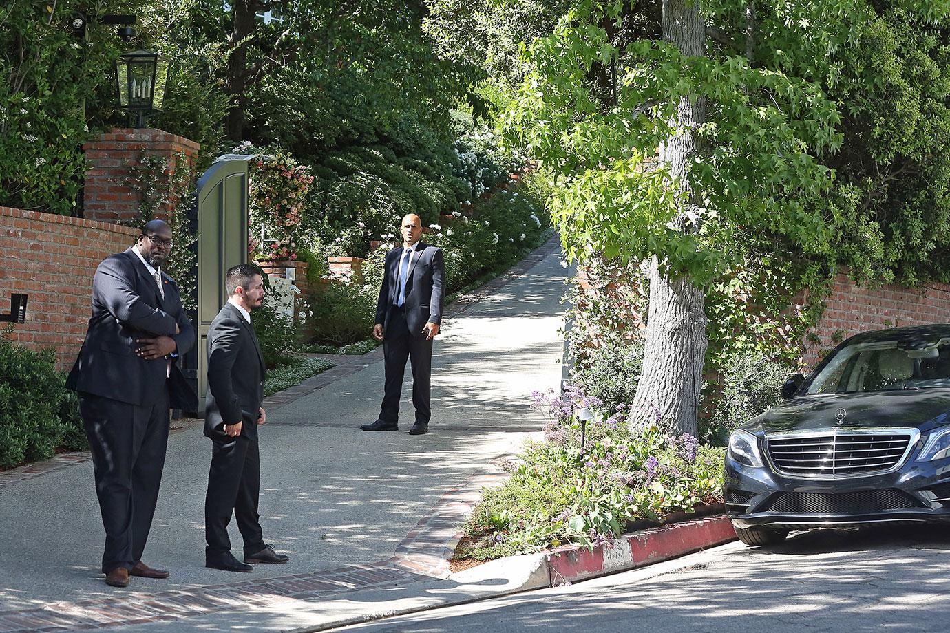 //miranda kerr evan spiegel wedding ceremony pics