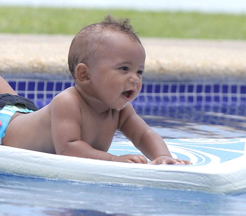 im kardashian saint west north west mexico vacation pool pics