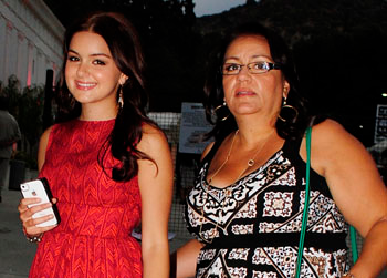 //ariel winter mom abuse splash