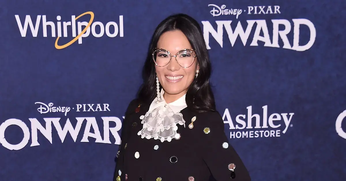 comedian ali wong settles divorce joint custody support ex husband bill hader