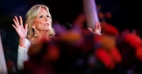 jill biden interrupted pro palestinian protesters during speech tucson