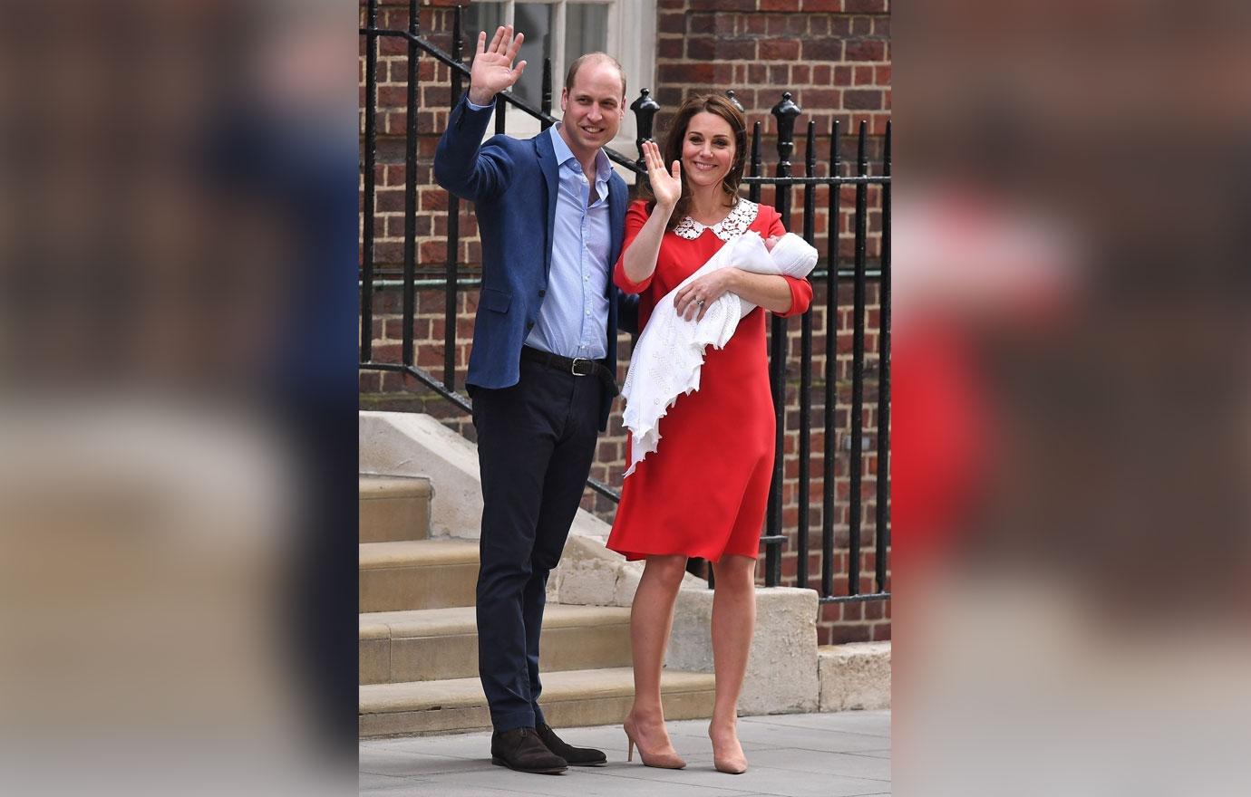 //Pippa Middleton Visits Royal Nephew