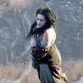 //kristen stewart snow white huntsman inf