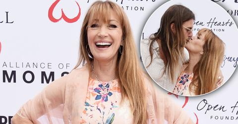 Jane Seymour Kiss PDA Musician